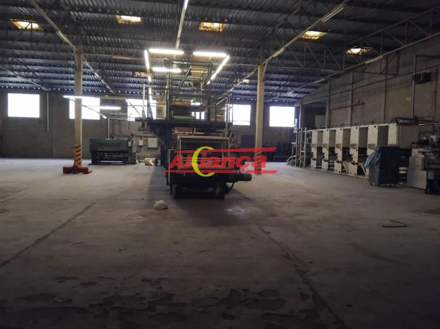 Galpão Comercial para alugar com apartamento , subsolo , 10 vagas - Jd. Pimentas - Guarulhos