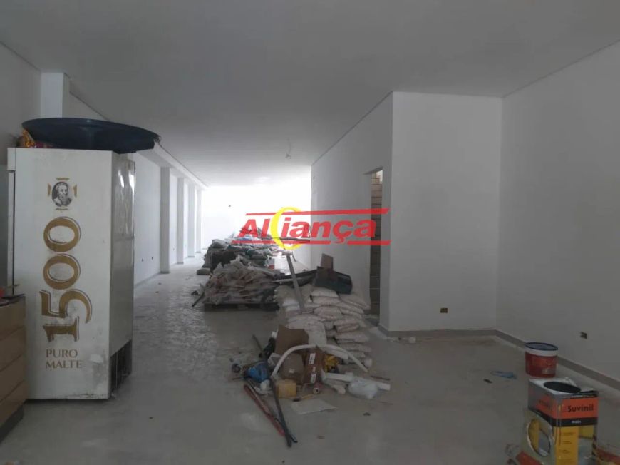 Prédio para alugar com 740m², sendo 4 pavimentos, localizado na Vila Rosália - Por R$ 26.500,00
