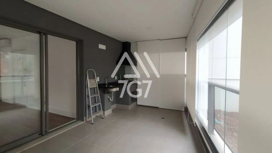 APARTAMENTO À VENDA NO PARAÍSO