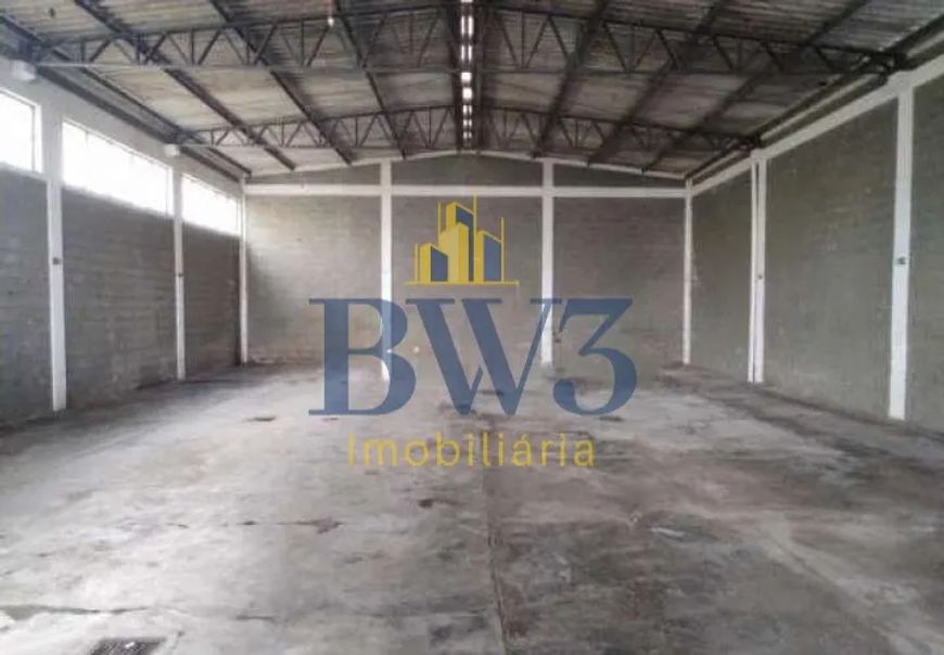 Barracão com 358m2 próximo Rod. Anhanguera, Parque Jambeiro, Campinas/SP.