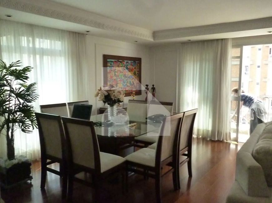 Apartamento com 3 suítes em Higienópolis